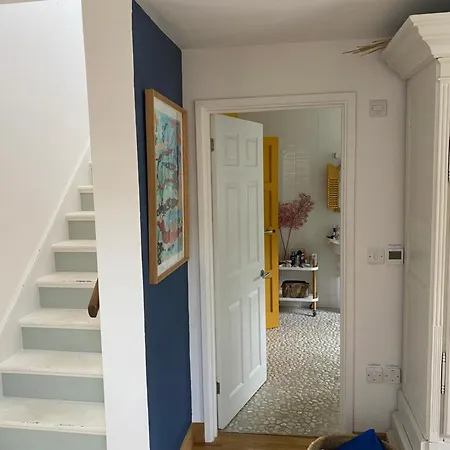 5 Seaview Private Parking Holiday home *